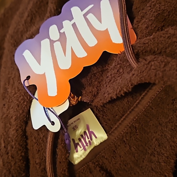 Pet Me Heart Pocket Onesie - Picture 9 of 10